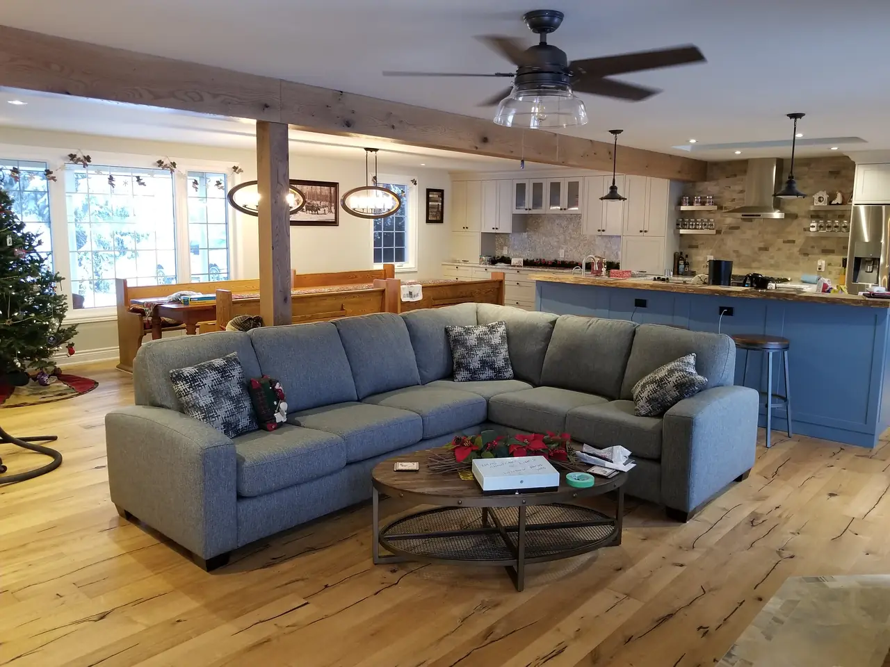 Kitchen and living room by MATCON INC.